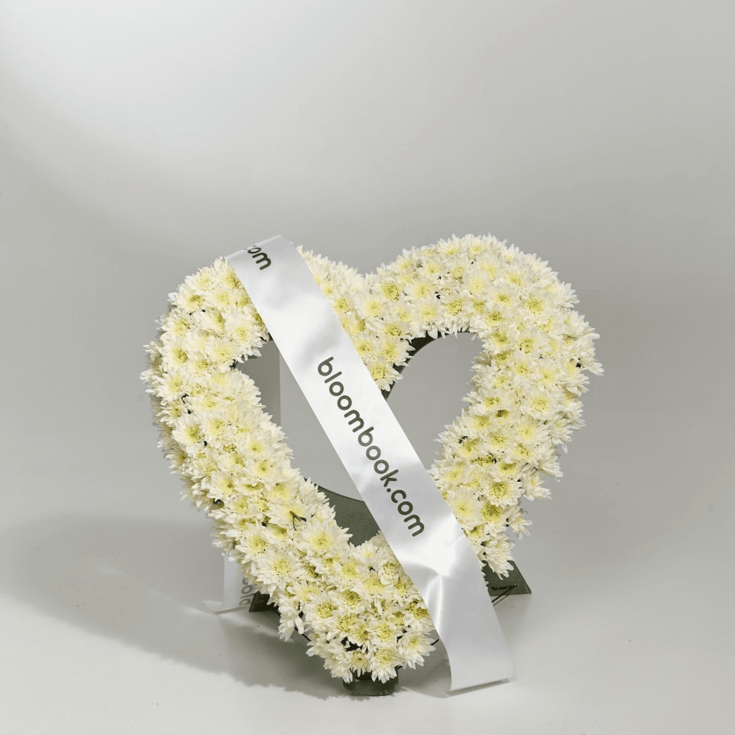 Corazón Fúnebre Blanco de Crisantemos | Flores para Funeral