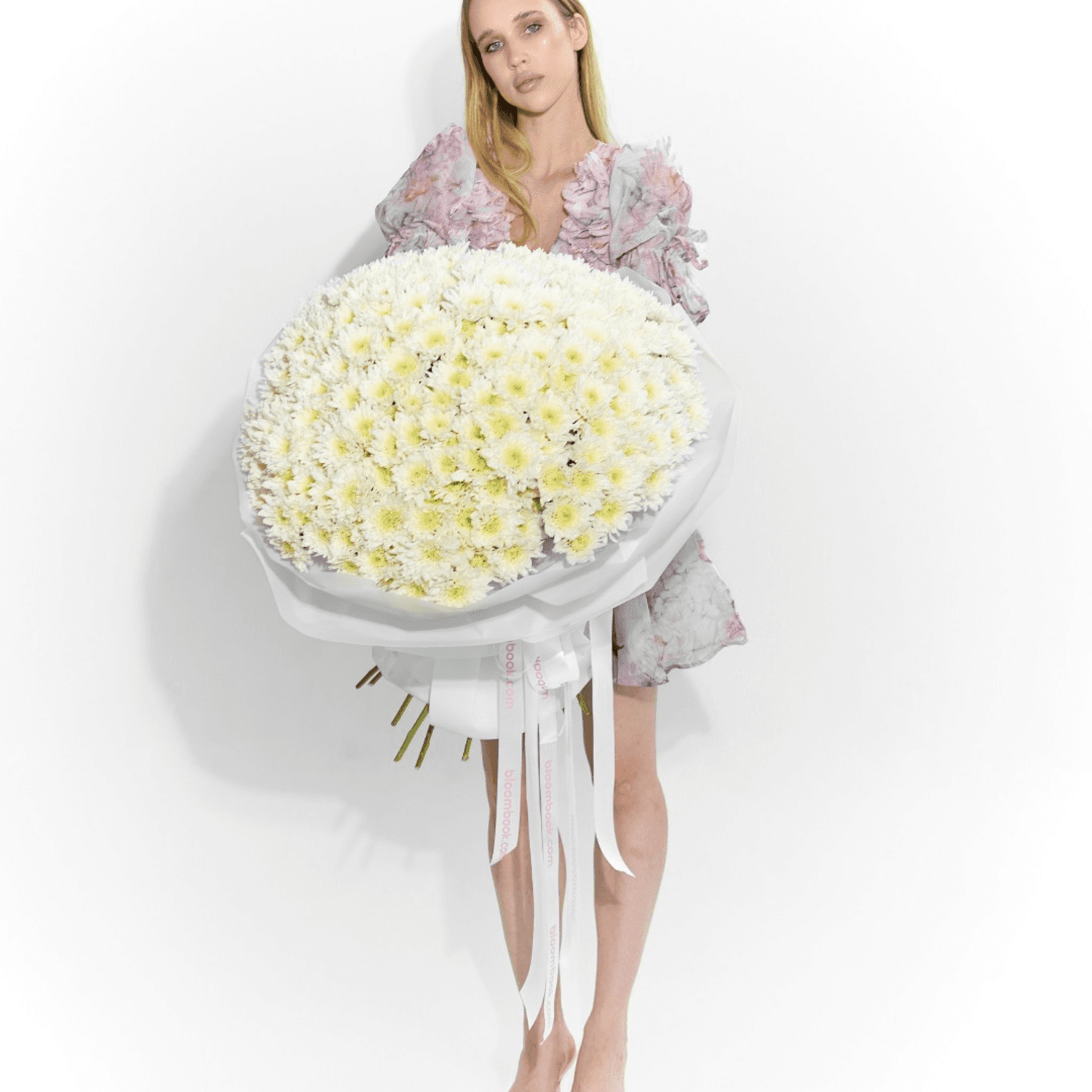 50 White Chrysanthemums Bouquet XXL – Flower Delivery